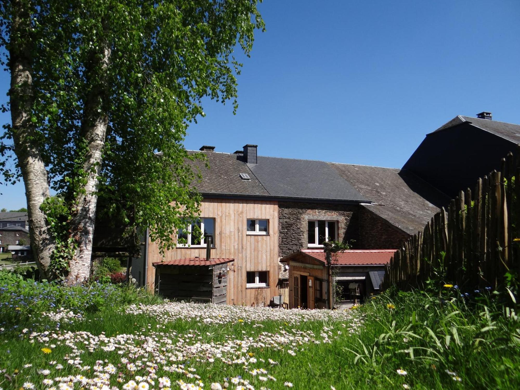 B&B Le Bruissement Bievre Exterior photo