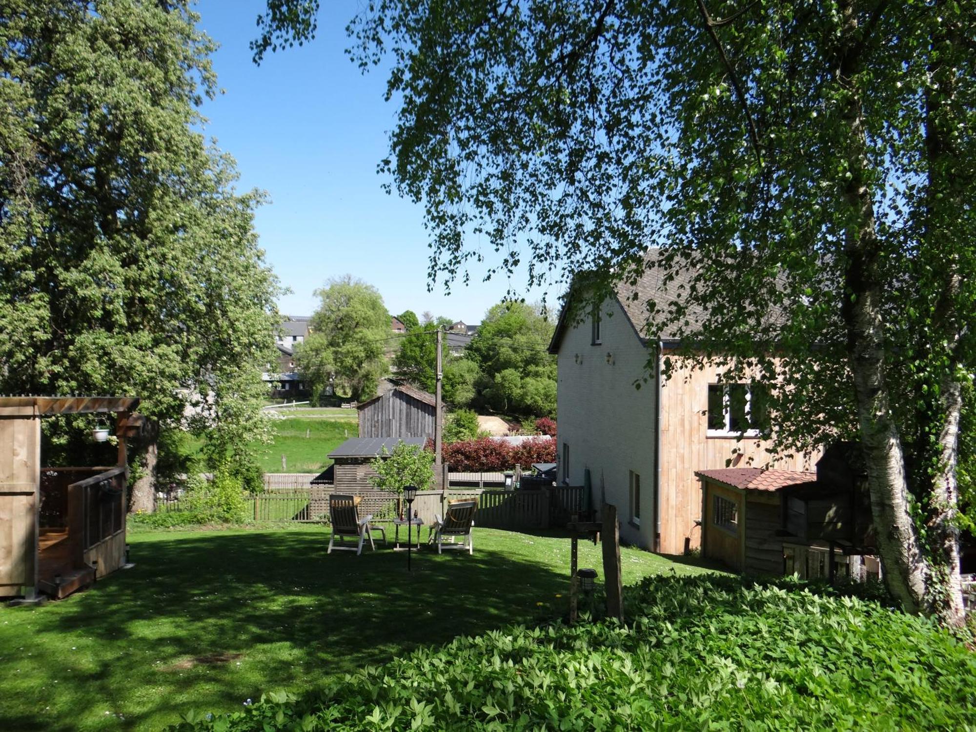 B&B Le Bruissement Bievre Exterior photo